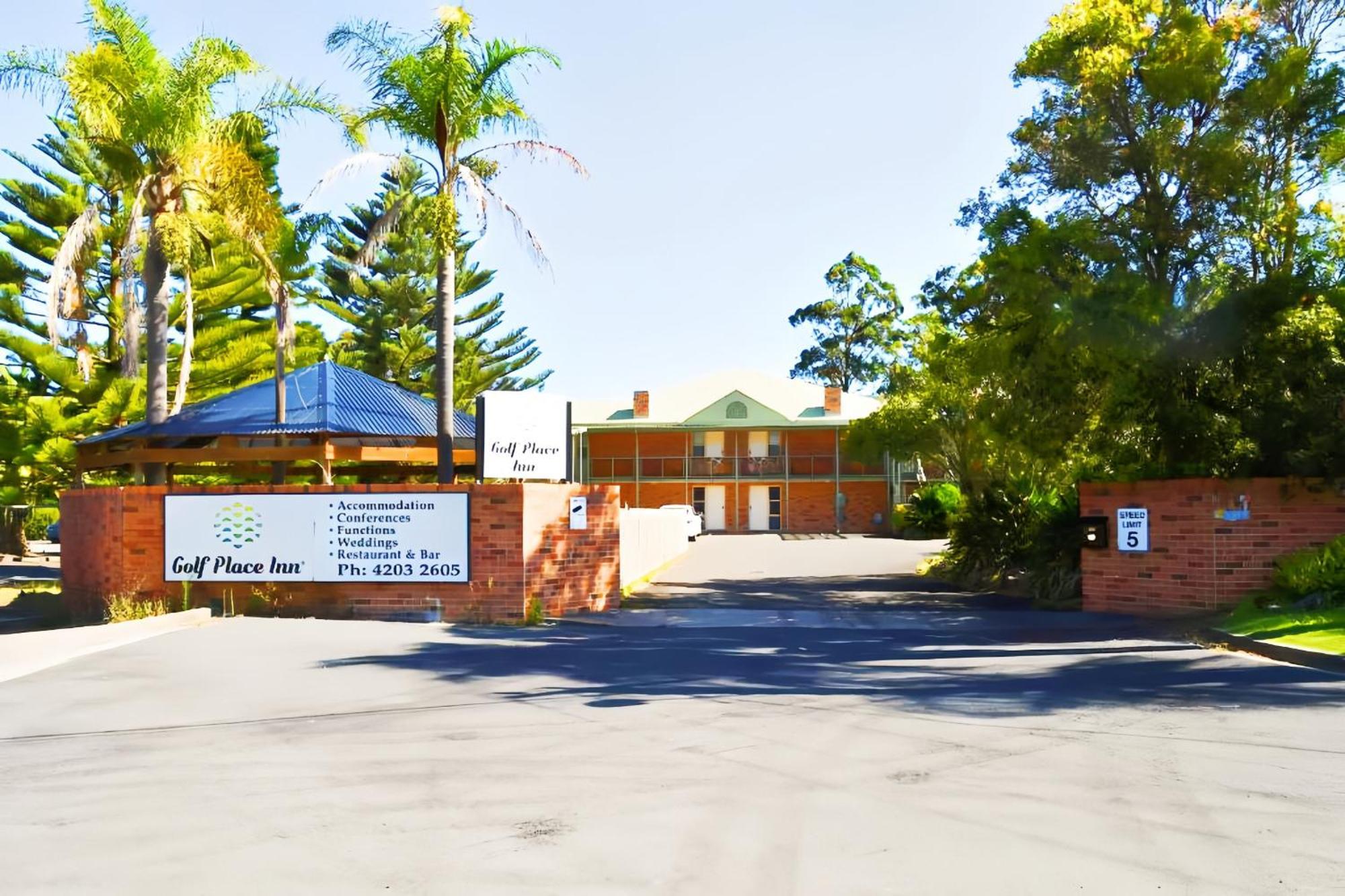 Golf Place Inn Wollongong Primbee Экстерьер фото