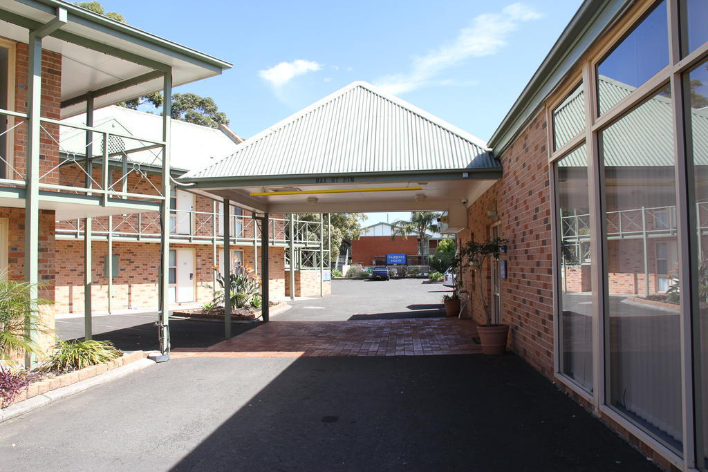 Golf Place Inn Wollongong Primbee Экстерьер фото